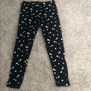💰 3/$25 Size Medium Old Navy leggings